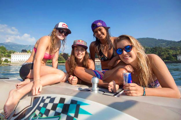 wakesurf como lake
